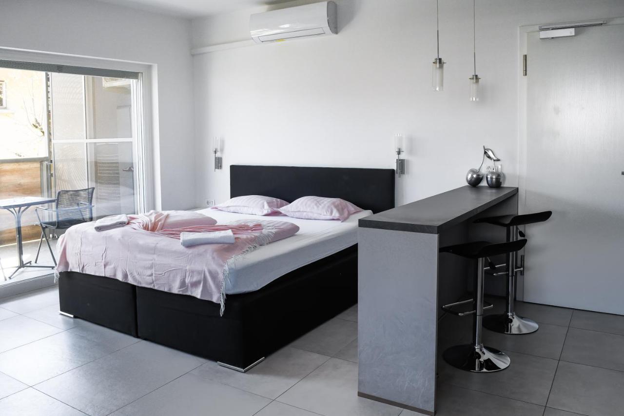 Apartment Point Zero