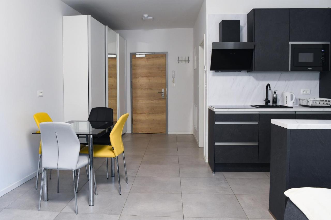 Apartment Point Zero