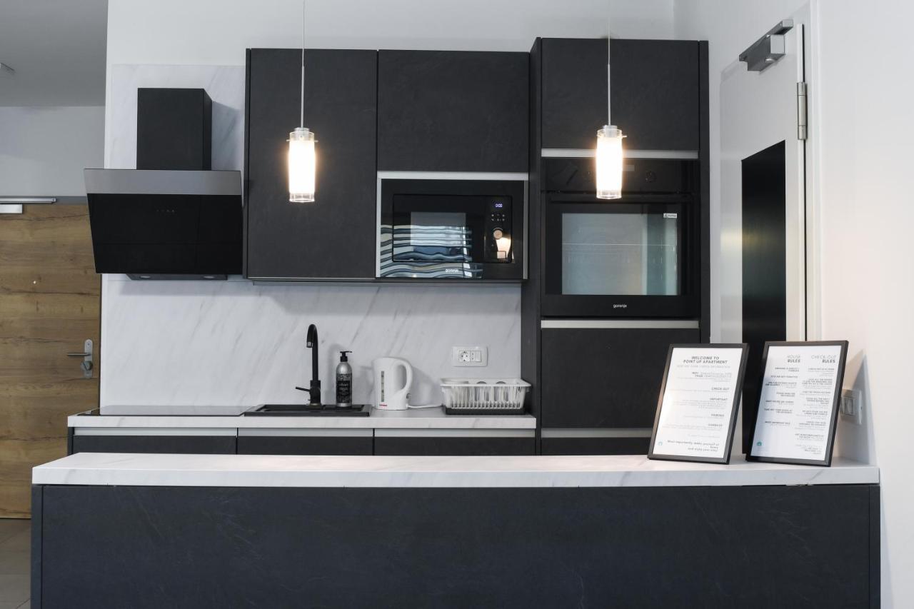 Apartment Point Zero *